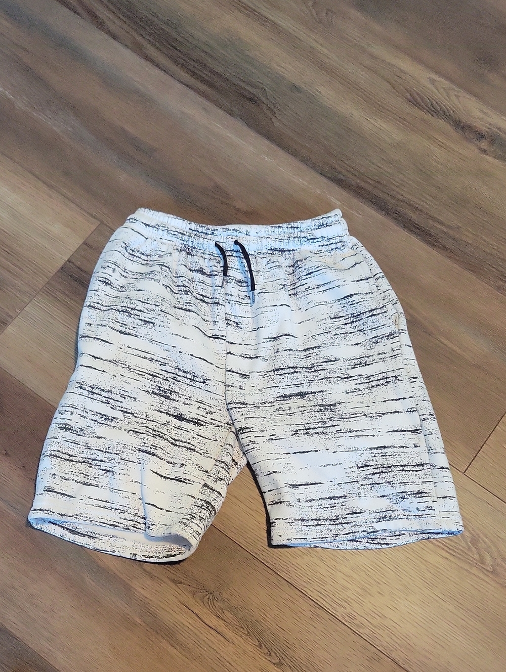 Brooklyn Cloth White Marled Athletic Shorts with Black Texture